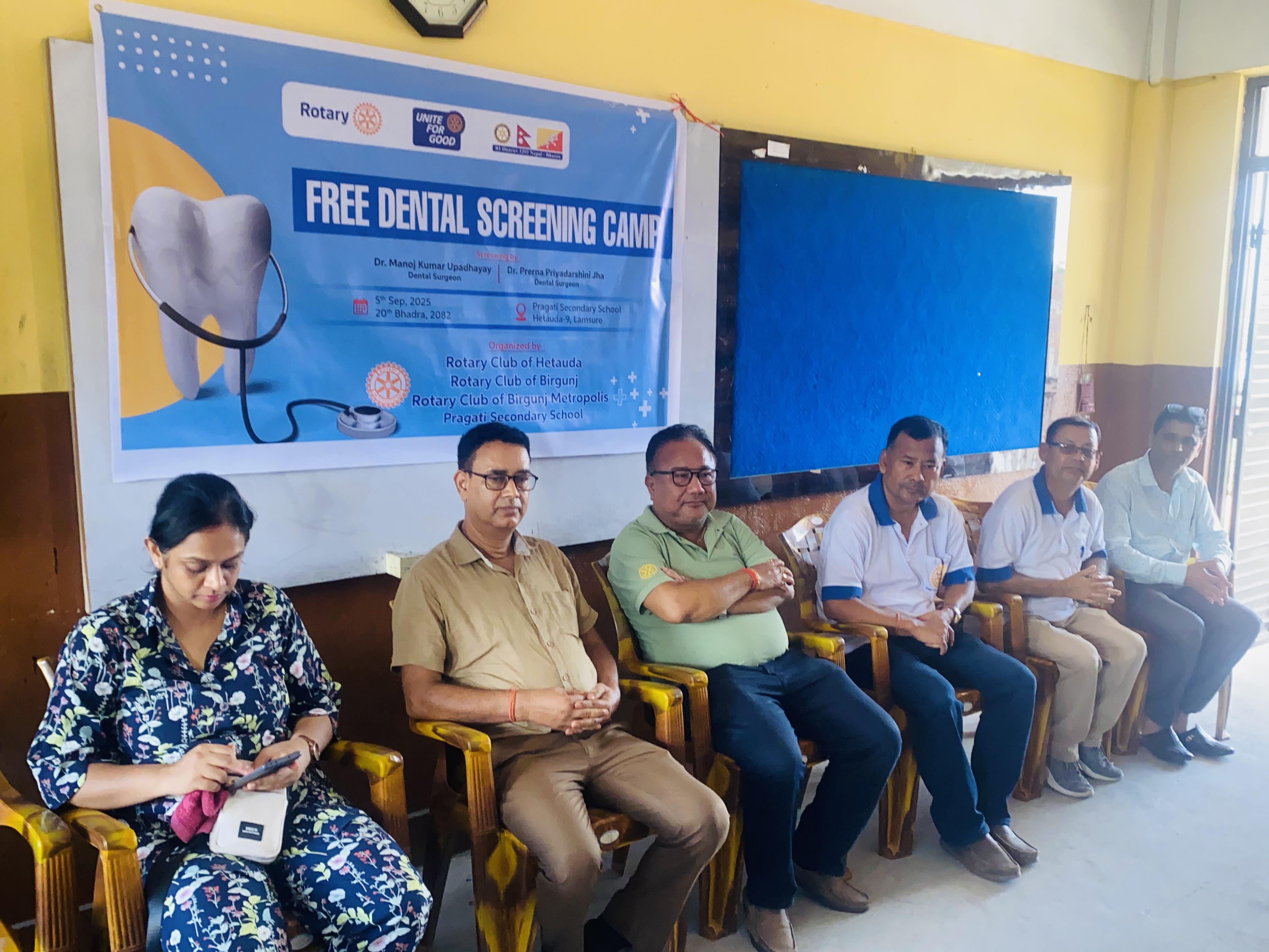 Free dental health camp in school